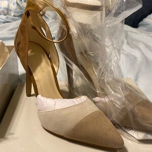 Marc Fisher Nightcap tan and cream heels